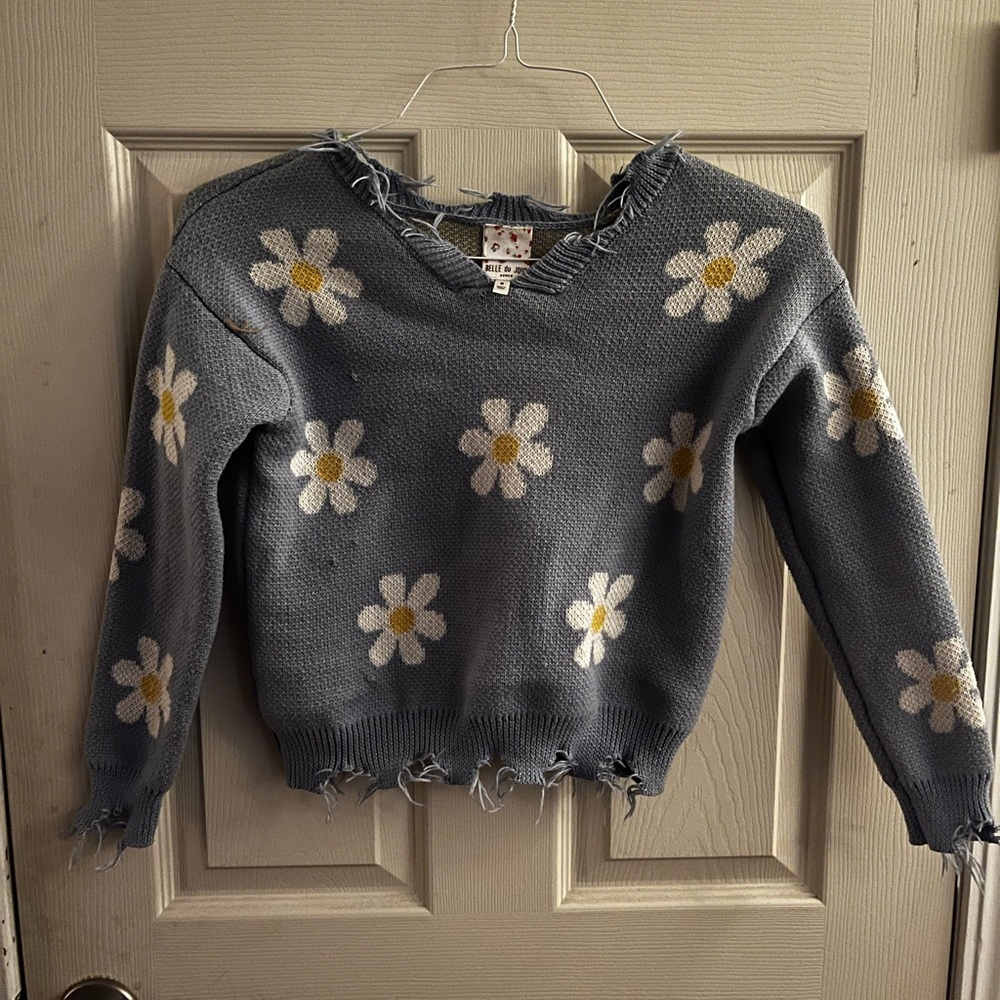 belle du jour blue daisy distressed sweater